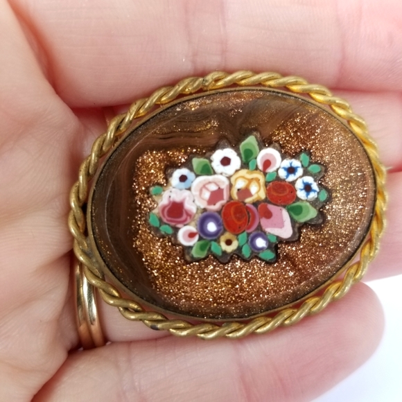 Relisted -Antique Victorian micro mosaic brooch pin Italy - Picture 7 of 13